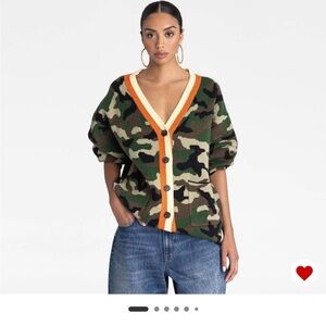 KBB by Kahlana Slouchy Olive Camo Cardigan - NWT Small